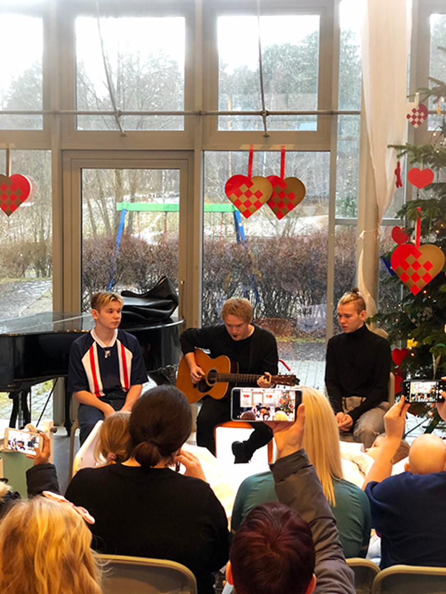 Intimkonsert med Marcus og Martinus på Rikshospitalet desember 2019